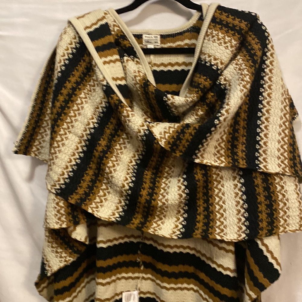 RVCA Ladies brown/black wrap poncho - Picture 3 of 6